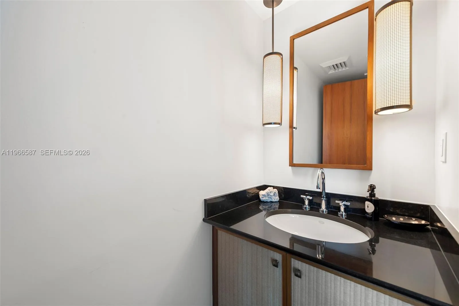 101 20th St 3105, Miami Beach, Florida 33139, Miami Beach, Florida 33139, 1 Bedroom Bedrooms, ,1 BathroomBathrooms,Residential,For Sale,101 20th St 3105, Miami Beach, Florida 33139,A11966587