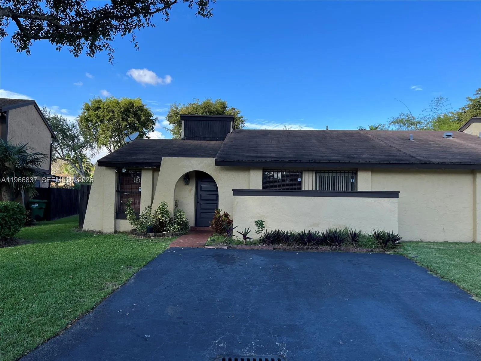 12713 Sw 70th Ln, Miami, Florida 33183, Miami, Florida 33183, 3 Bedrooms Bedrooms, ,2 BathroomsBathrooms,Residential Lease,For Rent,12713 Sw 70th Ln, Miami, Florida 33183,A11966837 12713 Sw 70th Ln, Miami, Florida 33183, Miami, Florida 33183, 3 Bedrooms Bedrooms, ,2 BathroomsBathrooms,Residential Lease,For Rent,12713 Sw 70th Ln, Miami, Florida 33183,A11966837