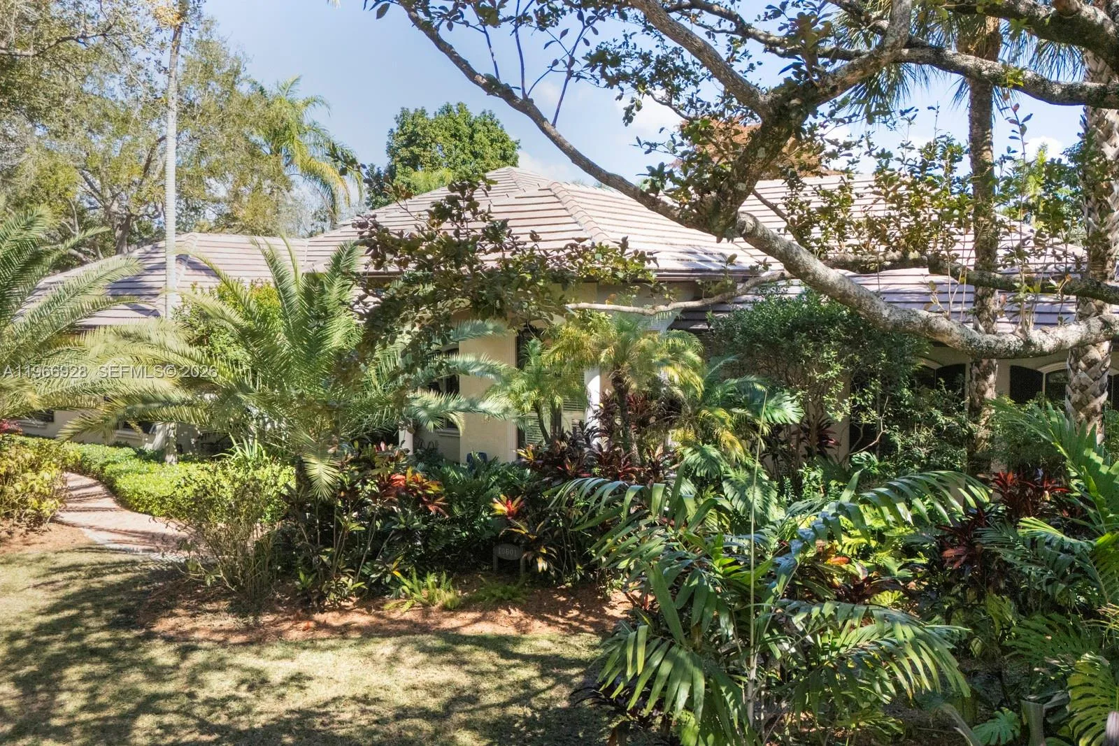 10601 Sw 72nd Ct, Pinecrest, Florida 33156, Pinecrest, Florida 33156, 5 Bedrooms Bedrooms, ,5 BathroomsBathrooms,Residential,For Sale,10601 Sw 72nd Ct, Pinecrest, Florida 33156,A11966928