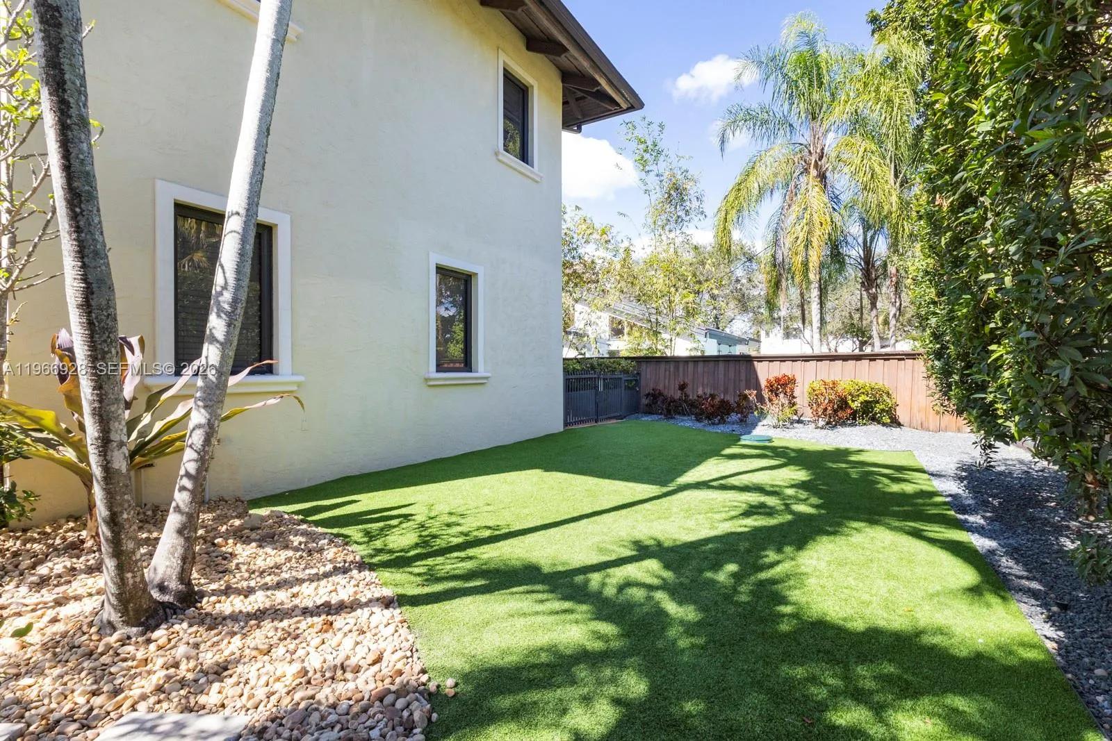 10601 Sw 72nd Ct, Pinecrest, Florida 33156, Pinecrest, Florida 33156, 5 Bedrooms Bedrooms, ,5 BathroomsBathrooms,Residential,For Sale,10601 Sw 72nd Ct, Pinecrest, Florida 33156,A11966928