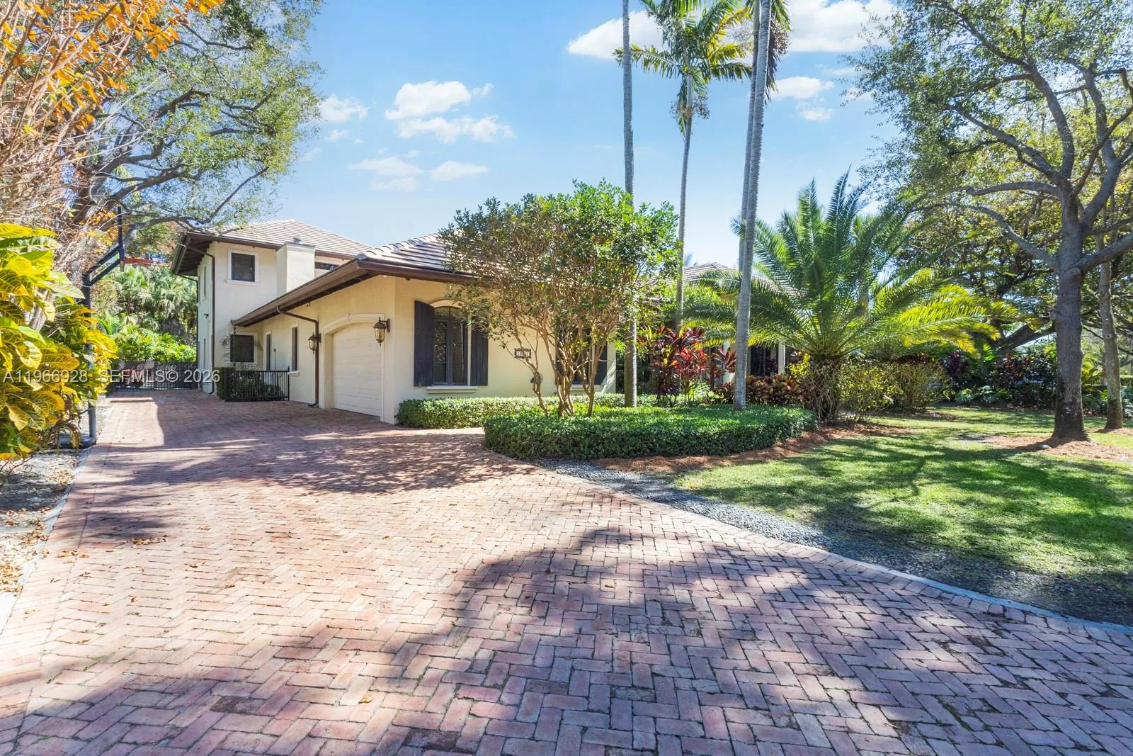 10601 Sw 72nd Ct, Pinecrest, Florida 33156, Pinecrest, Florida 33156, 5 Bedrooms Bedrooms, ,5 BathroomsBathrooms,Residential,For Sale,10601 Sw 72nd Ct, Pinecrest, Florida 33156,A11966928