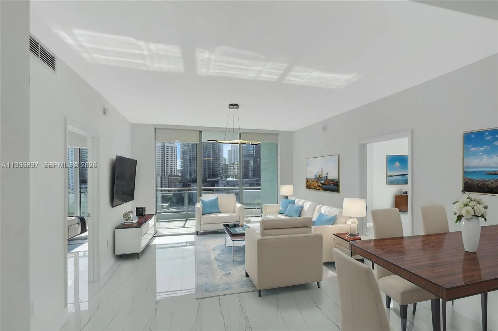 90 Sw 3rd St 1602, Miami, Florida 33130, Miami, Florida 33130, 2 Bedrooms Bedrooms, ,2 BathroomsBathrooms,Residential,For Sale,90 Sw 3rd St 1602, Miami, Florida 33130,A11966897