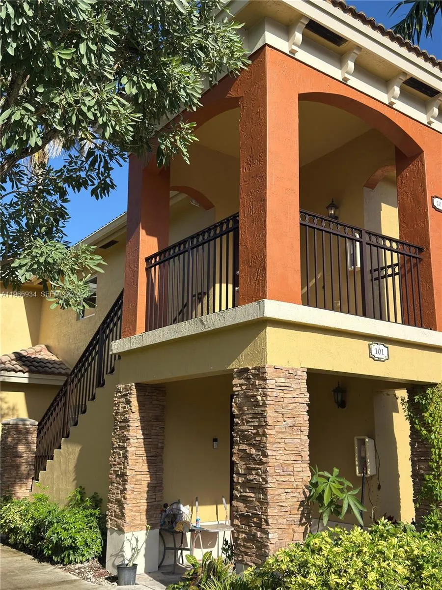 930 Ne 34th Ave 201, Homestead, Florida 33033, Homestead, Florida 33033, 3 Bedrooms Bedrooms, ,2 BathroomsBathrooms,Residential,For Sale,930 Ne 34th Ave 201, Homestead, Florida 33033,A11966934