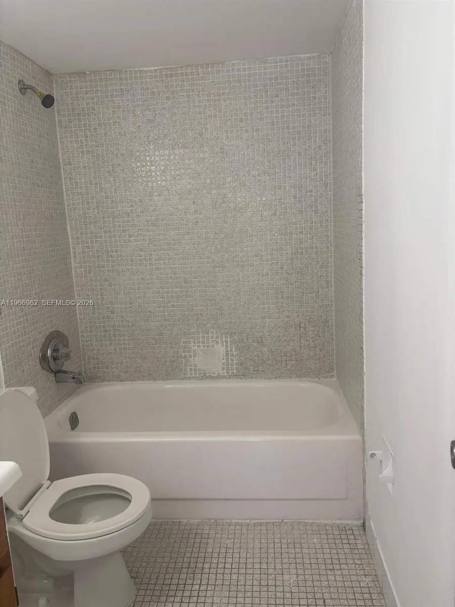 19715 Sw 114th Ave 352, Miami, Florida 33157, Miami, Florida 33157, 2 Bedrooms Bedrooms, ,2 BathroomsBathrooms,Residential Lease,For Rent,19715 Sw 114th Ave 352, Miami, Florida 33157,A11966962