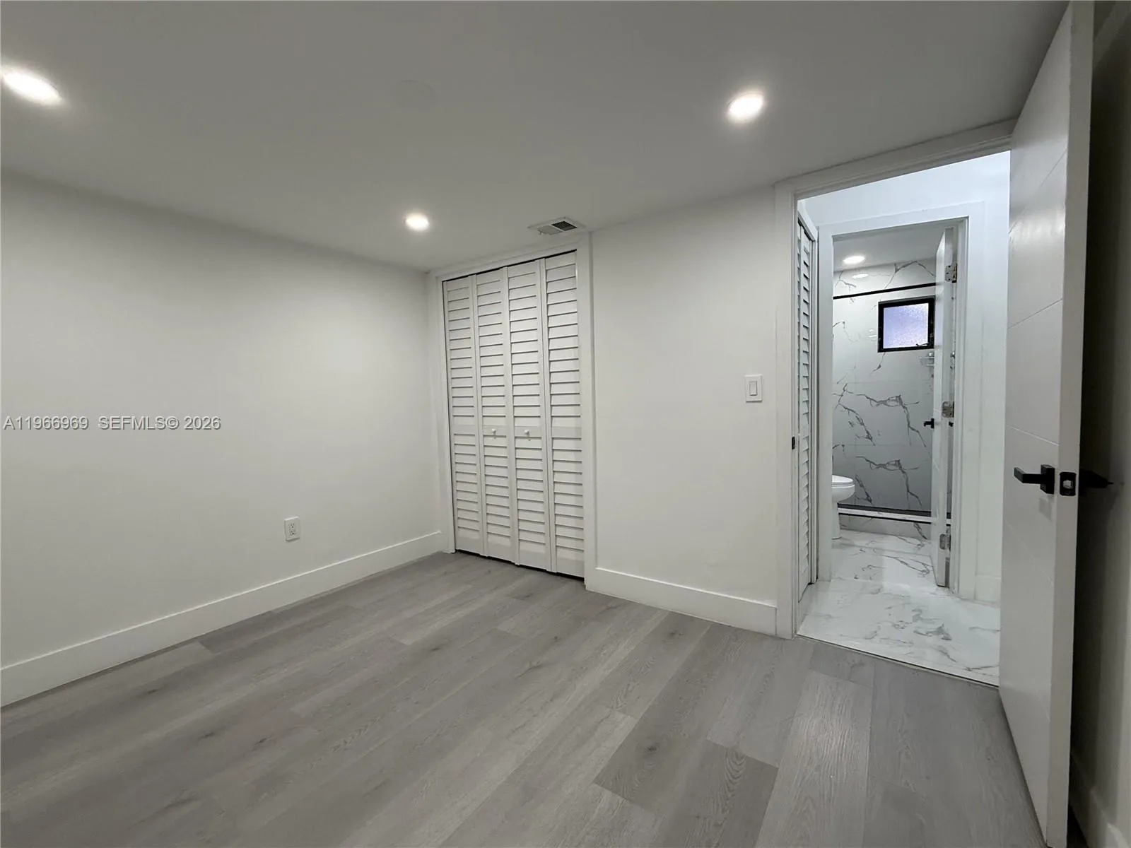 860 Se 9th Ct, Hialeah, Florida 33010, Hialeah, Florida 33010, ,Residential Income,For Sale,860 Se 9th Ct, Hialeah, Florida 33010,A11966969