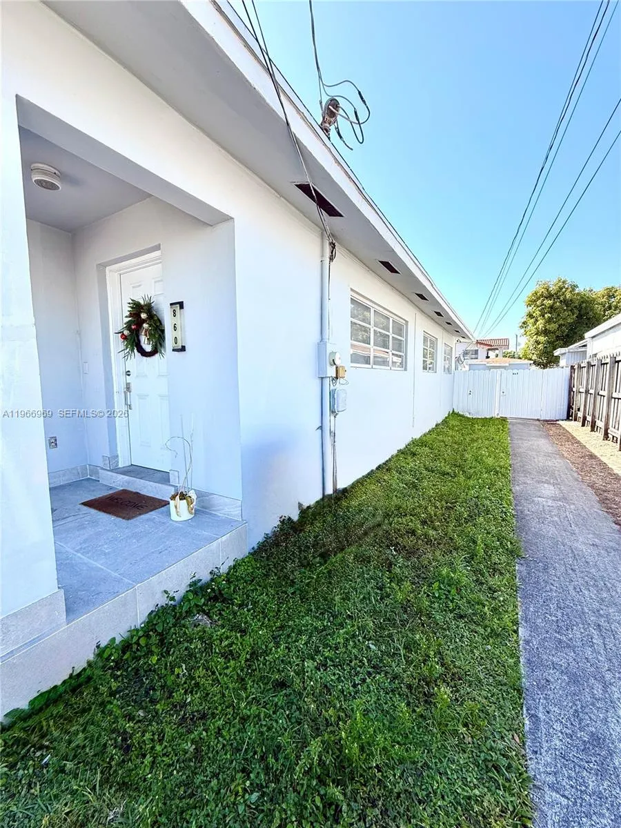 860 Se 9th Ct, Hialeah, Florida 33010, Hialeah, Florida 33010, ,Residential Income,For Sale,860 Se 9th Ct, Hialeah, Florida 33010,A11966969