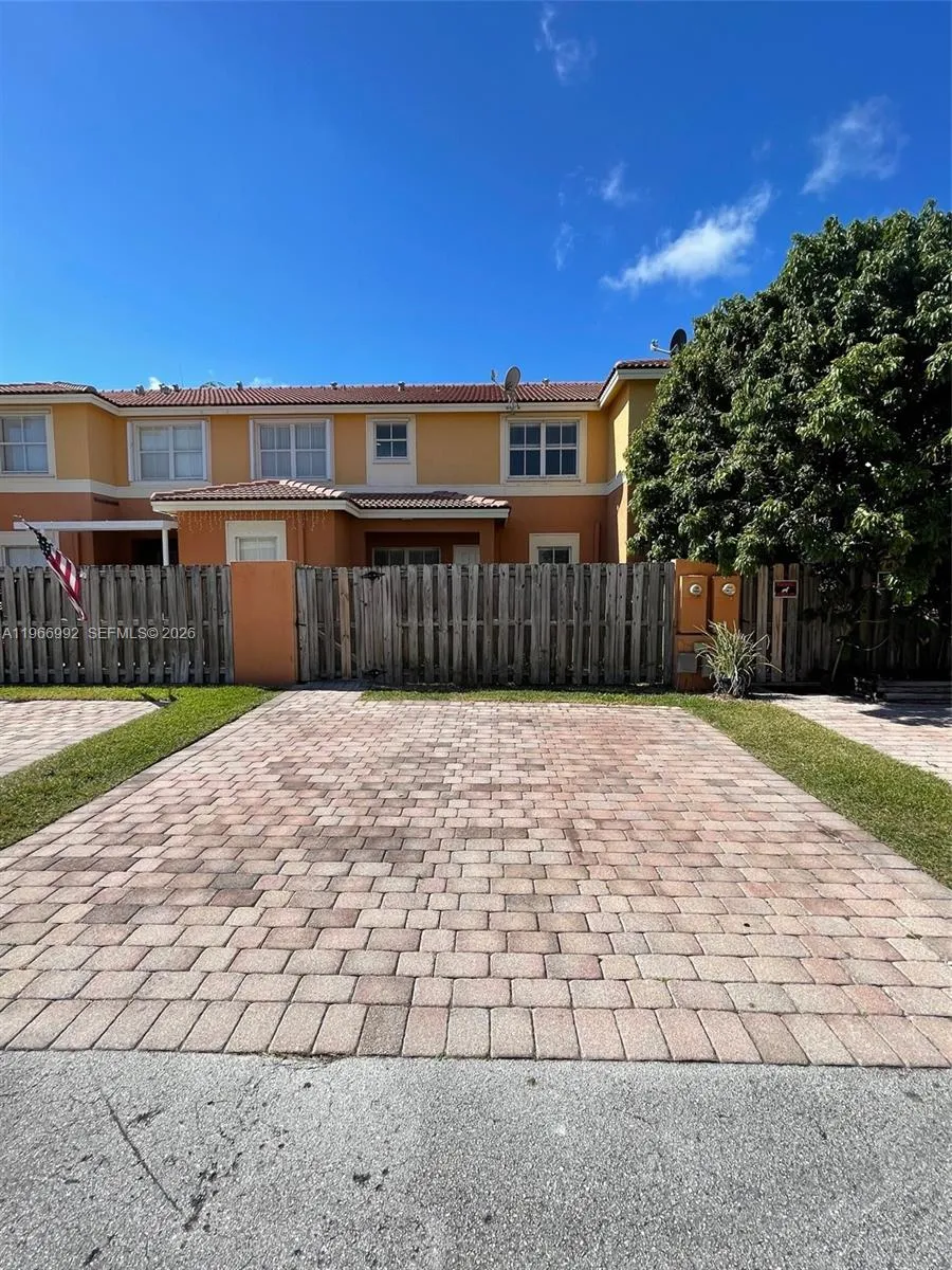 24063 Sw 109th Ave, Homestead, Florida 33032, Homestead, Florida 33032, 3 Bedrooms Bedrooms, ,2 BathroomsBathrooms,Residential Lease,For Rent,24063 Sw 109th Ave, Homestead, Florida 33032,A11966992