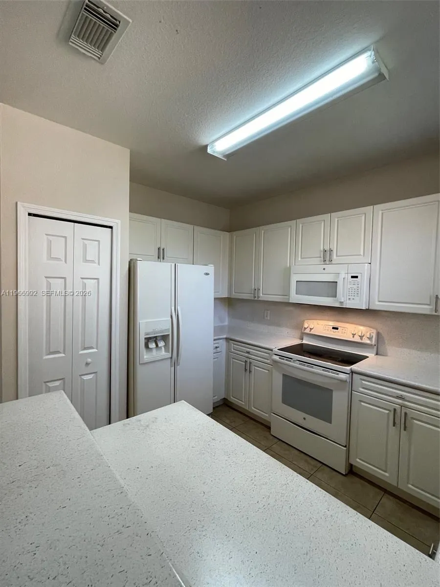 24063 Sw 109th Ave, Homestead, Florida 33032, Homestead, Florida 33032, 3 Bedrooms Bedrooms, ,2 BathroomsBathrooms,Residential Lease,For Rent,24063 Sw 109th Ave, Homestead, Florida 33032,A11966992