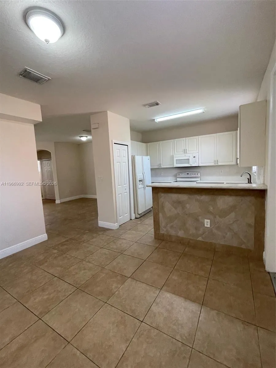 24063 Sw 109th Ave, Homestead, Florida 33032, Homestead, Florida 33032, 3 Bedrooms Bedrooms, ,2 BathroomsBathrooms,Residential Lease,For Rent,24063 Sw 109th Ave, Homestead, Florida 33032,A11966992
