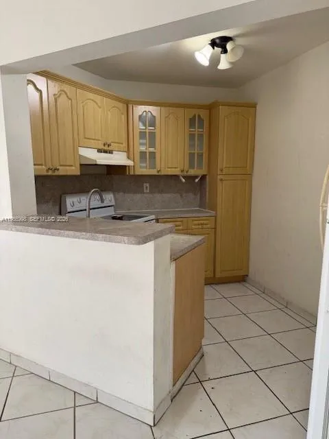 660 W Park Dr 1-201, Miami, Florida 33172, Miami, Florida 33172, 2 Bedrooms Bedrooms, ,2 BathroomsBathrooms,Residential Lease,For Rent,660 W Park Dr 1-201, Miami, Florida 33172,A11966998
