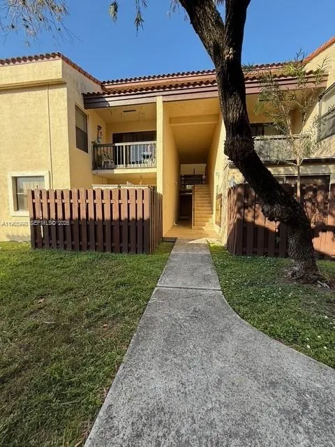 660 W Park Dr 1-201, Miami, Florida 33172, Miami, Florida 33172, 2 Bedrooms Bedrooms, ,2 BathroomsBathrooms,Residential Lease,For Rent,660 W Park Dr 1-201, Miami, Florida 33172,A11966998