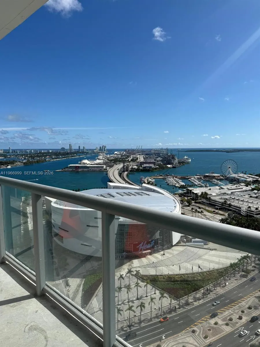 888 Biscayne Blvd 3101, Miami, Florida 33132, Miami, Florida 33132, 2 Bedrooms Bedrooms, ,2 BathroomsBathrooms,Residential Lease,For Rent,888 Biscayne Blvd 3101, Miami, Florida 33132,A11966999