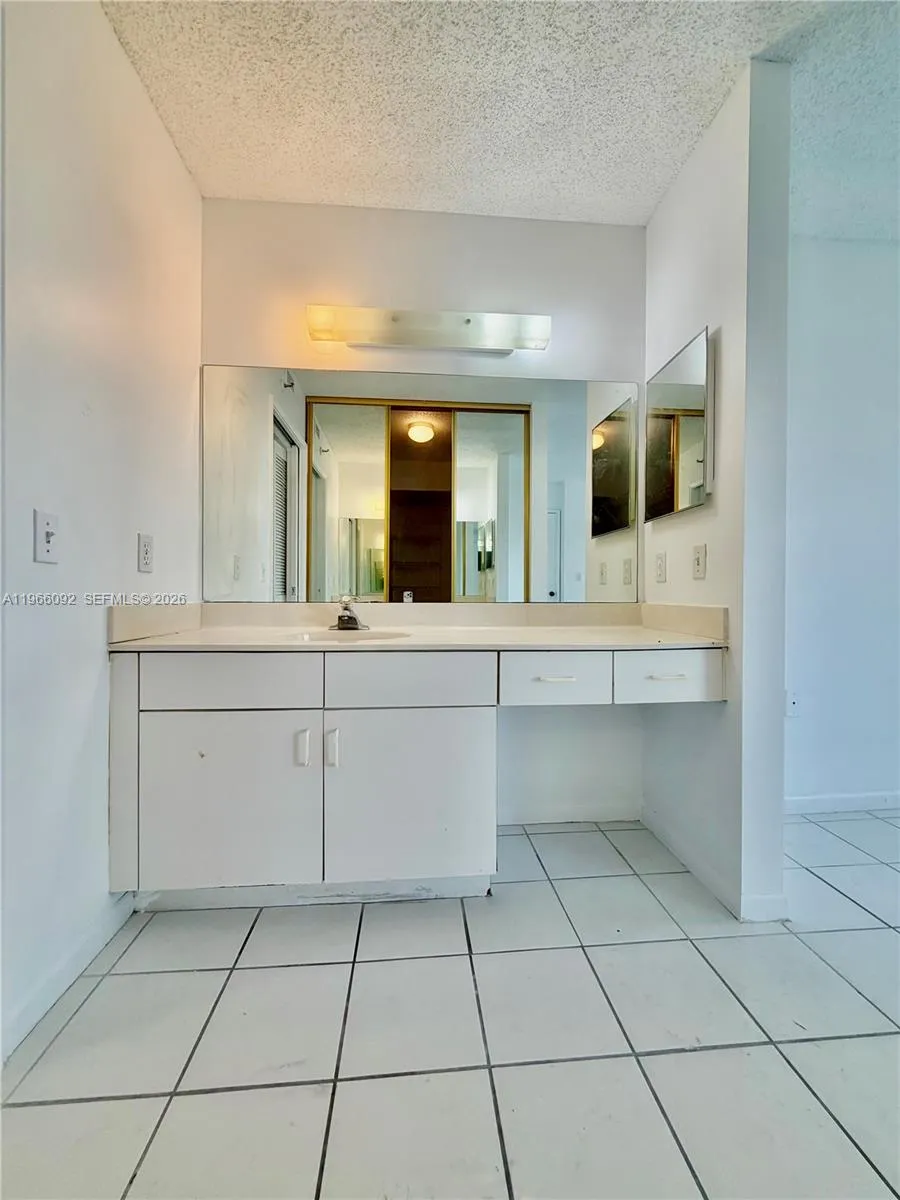 2334 S Cypress Bend Dr 505, Pompano Beach, Florida, Pompano Beach, Florida 33069, 2 Bedrooms Bedrooms, ,2 BathroomsBathrooms,Residential,For Sale,2334 S Cypress Bend Dr 505, Pompano Beach, Florida,A11966092