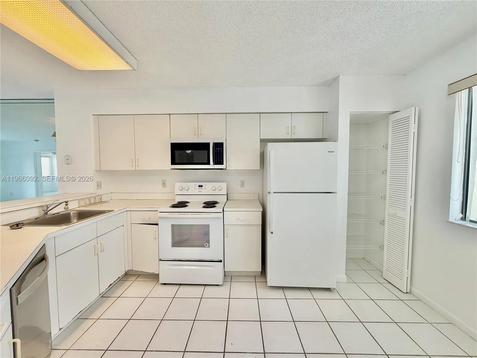 2334 S Cypress Bend Dr 505, Pompano Beach, Florida, Pompano Beach, Florida 33069, 2 Bedrooms Bedrooms, ,2 BathroomsBathrooms,Residential,For Sale,2334 S Cypress Bend Dr 505, Pompano Beach, Florida,A11966092