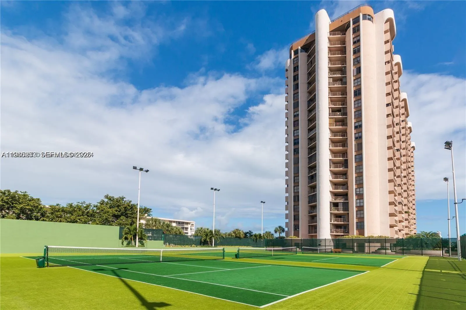 Miami, Florida 33181, 2 Bedrooms Bedrooms, ,3 BathroomsBathrooms,Residential,For Sale,A11965273