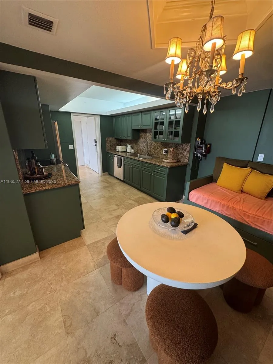 Miami, Florida 33181, 2 Bedrooms Bedrooms, ,3 BathroomsBathrooms,Residential,For Sale,A11965273