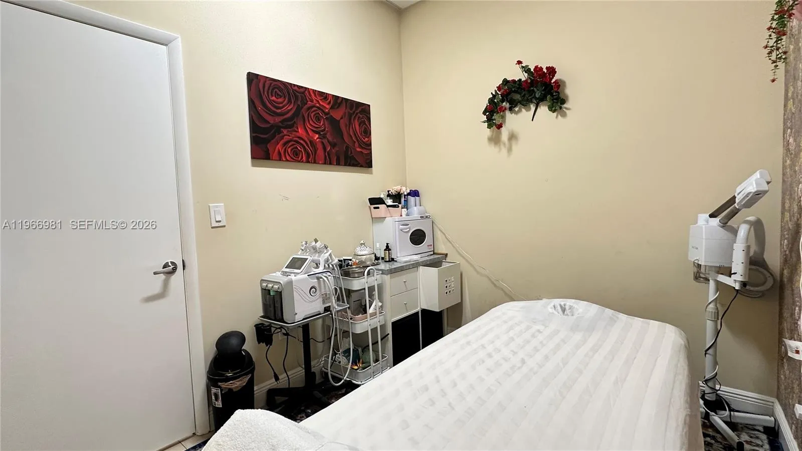 Sw 40 St, Miami, Florida 33165, Miami, Florida 33165, ,Business Opportunity,For Sale,Sw 40 St, Miami, Florida 33165,A11966981