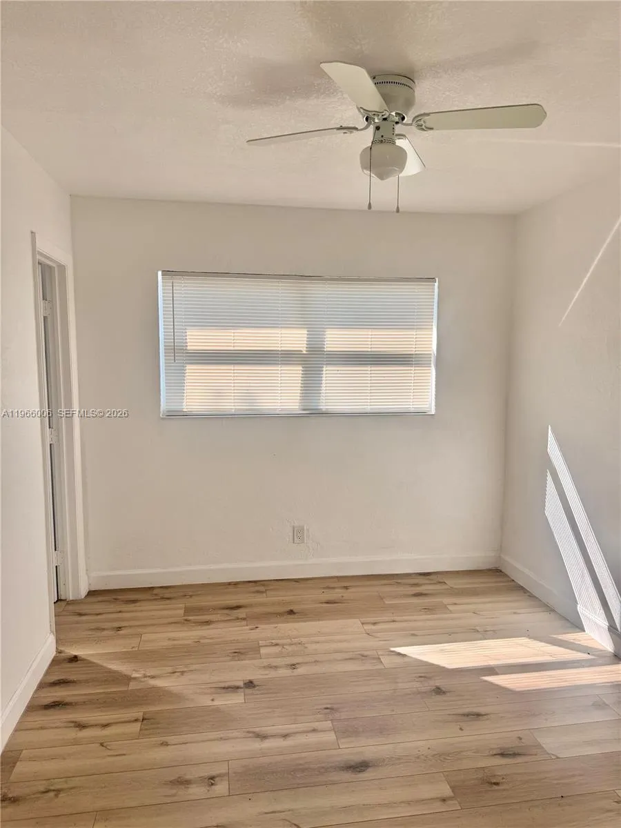129 Sw 5th Ct 1-3, Dania Beach, Florida 33004, Dania Beach, Florida 33004, 1 Bedroom Bedrooms, ,1 BathroomBathrooms,Residential Lease,For Rent,129 Sw 5th Ct 1-3, Dania Beach, Florida 33004,A11966006