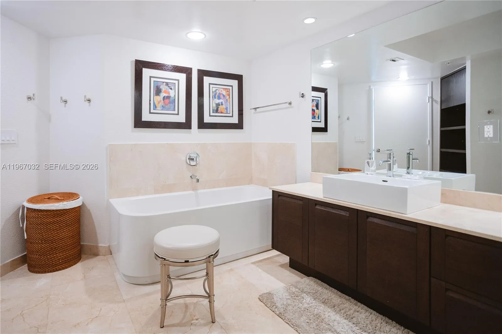 200 Sunny Isles Blvd 2-1105, Sunny Isles Beach, Fl, Sunny Isles Beach, Florida 33160, 3 Bedrooms Bedrooms, ,2 BathroomsBathrooms,Residential Lease,For Rent,200 Sunny Isles Blvd 2-1105, Sunny Isles Beach, Fl,A11967032