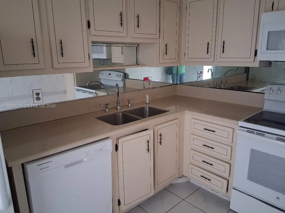 1300 St Charles Pl 302, Pembroke Pines, Florida 33, Pembroke Pines, Florida 33026, 2 Bedrooms Bedrooms, ,2 BathroomsBathrooms,Residential,For Sale,1300 St Charles Pl 302, Pembroke Pines, Florida 33,A11966575