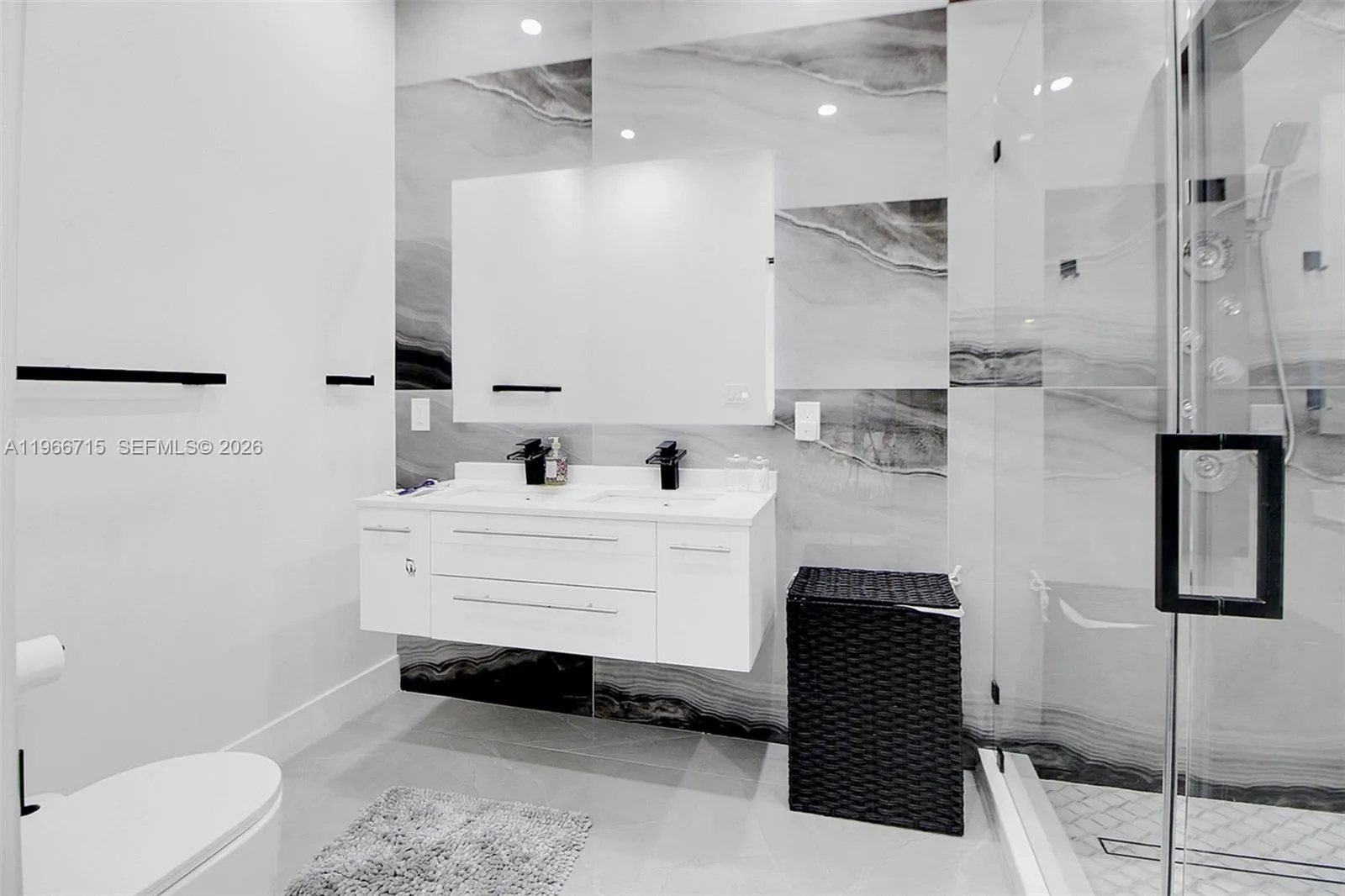 Miami, Florida 33175, Miami, Florida 33175, 5 Bedrooms Bedrooms, ,5 BathroomsBathrooms,Residential,For Sale, Miami, Florida 33175,A11966715