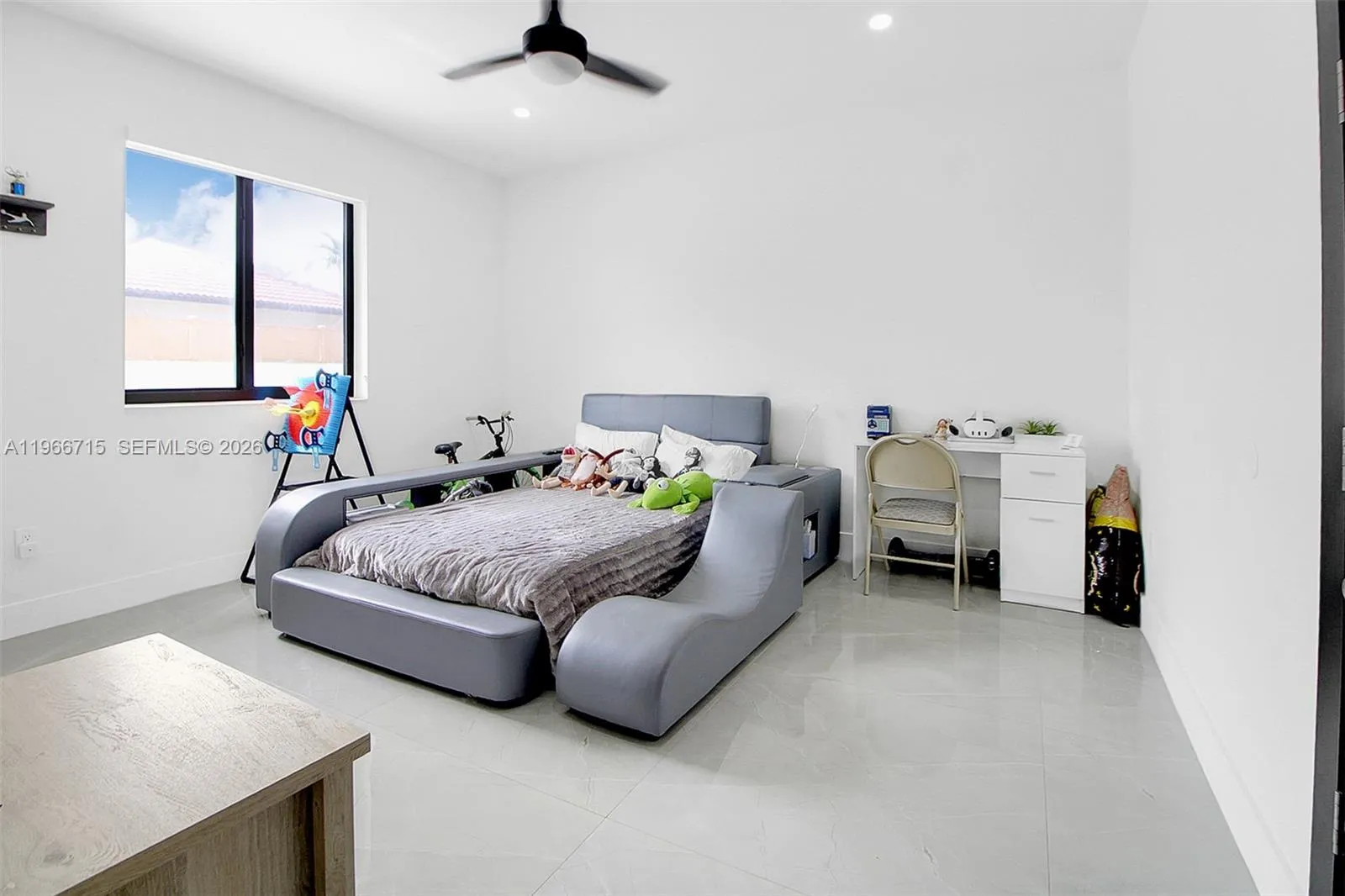 Miami, Florida 33175, Miami, Florida 33175, 5 Bedrooms Bedrooms, ,5 BathroomsBathrooms,Residential,For Sale, Miami, Florida 33175,A11966715
