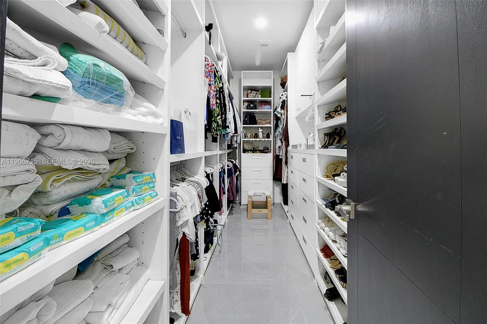 Miami, Florida 33175, Miami, Florida 33175, 5 Bedrooms Bedrooms, ,5 BathroomsBathrooms,Residential,For Sale, Miami, Florida 33175,A11966715