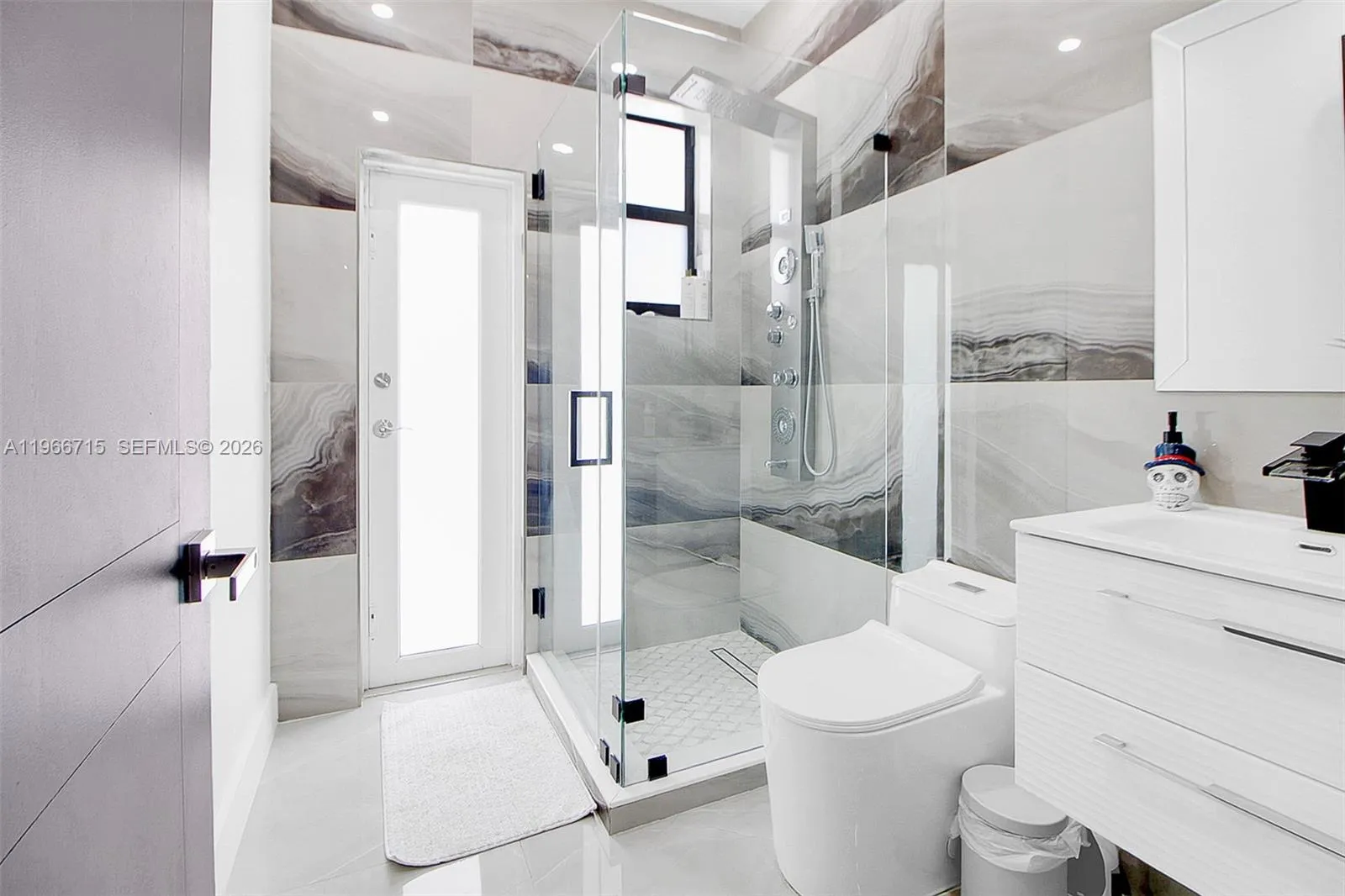 Miami, Florida 33175, Miami, Florida 33175, 5 Bedrooms Bedrooms, ,5 BathroomsBathrooms,Residential,For Sale, Miami, Florida 33175,A11966715