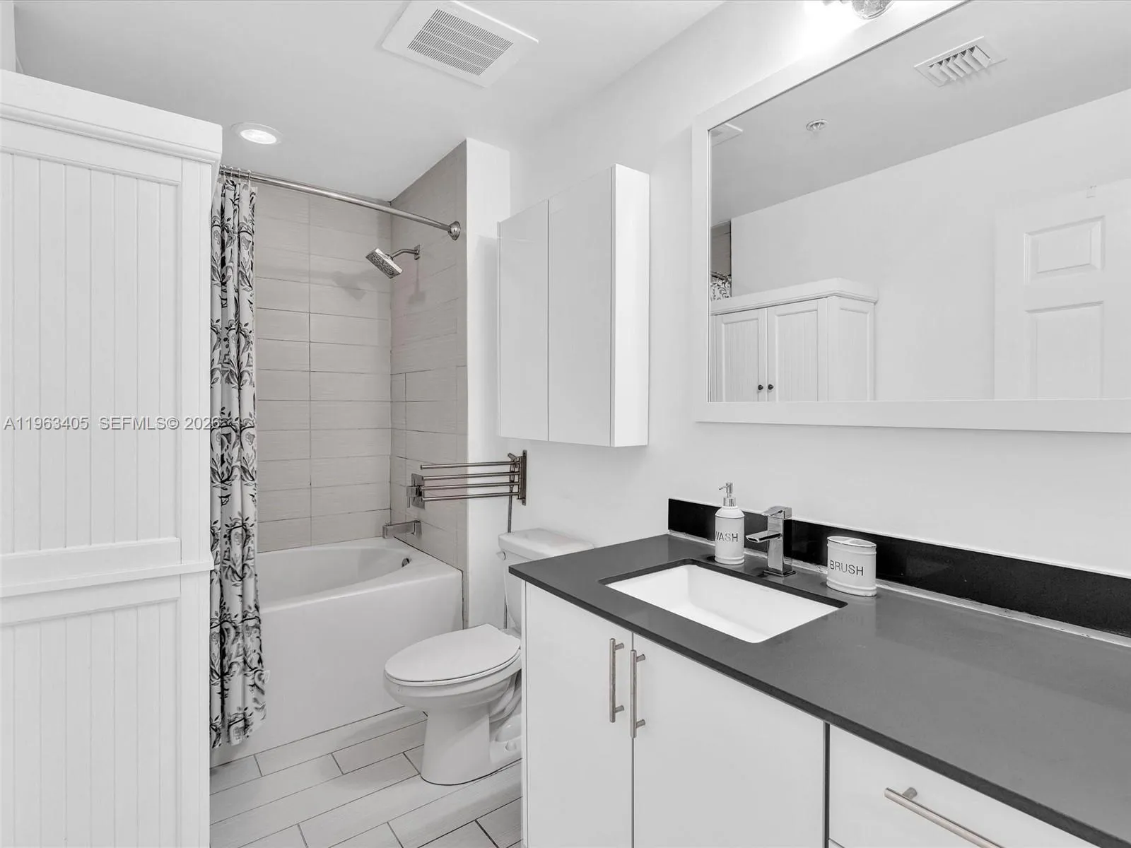999 Sw 1st Ave 1201, Miami, Florida 33130, Miami, Florida 33130, 1 Bedroom Bedrooms, ,1 BathroomBathrooms,Residential,For Sale,999 Sw 1st Ave 1201, Miami, Florida 33130,A11963405