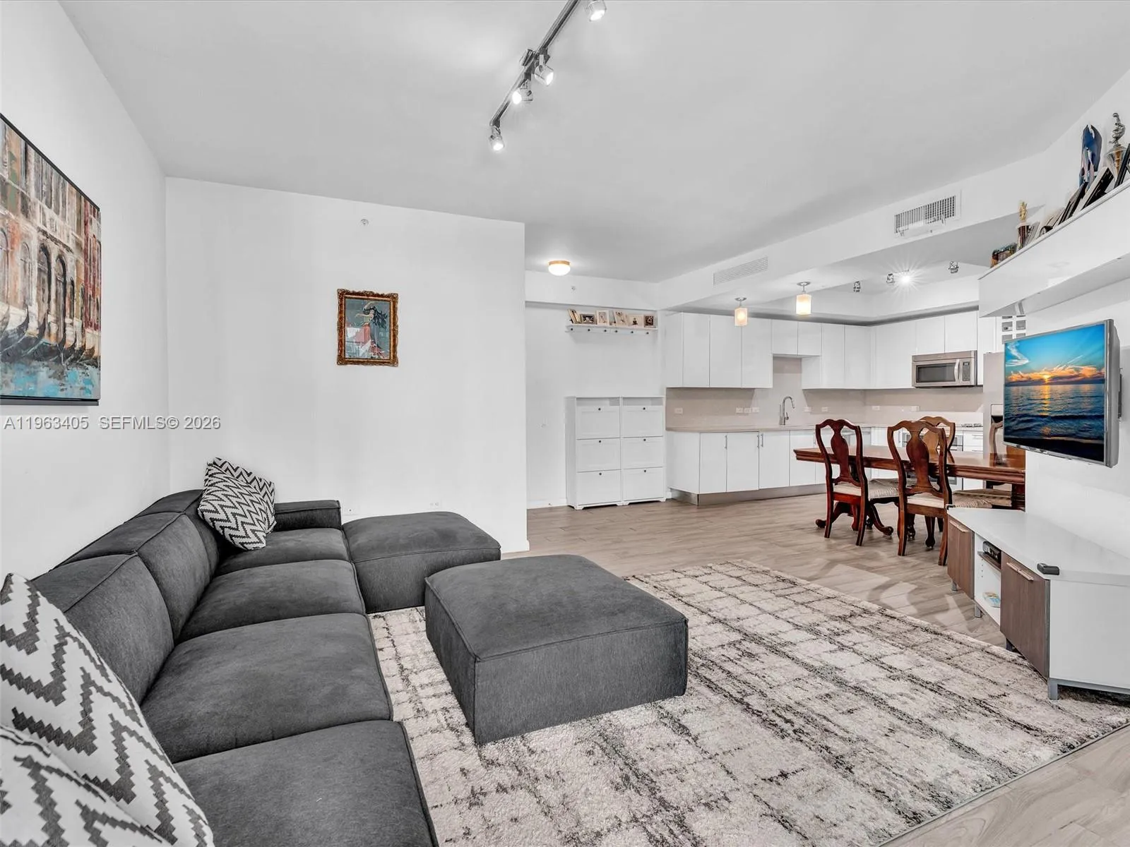 999 Sw 1st Ave 1201, Miami, Florida 33130, Miami, Florida 33130, 1 Bedroom Bedrooms, ,1 BathroomBathrooms,Residential,For Sale,999 Sw 1st Ave 1201, Miami, Florida 33130,A11963405