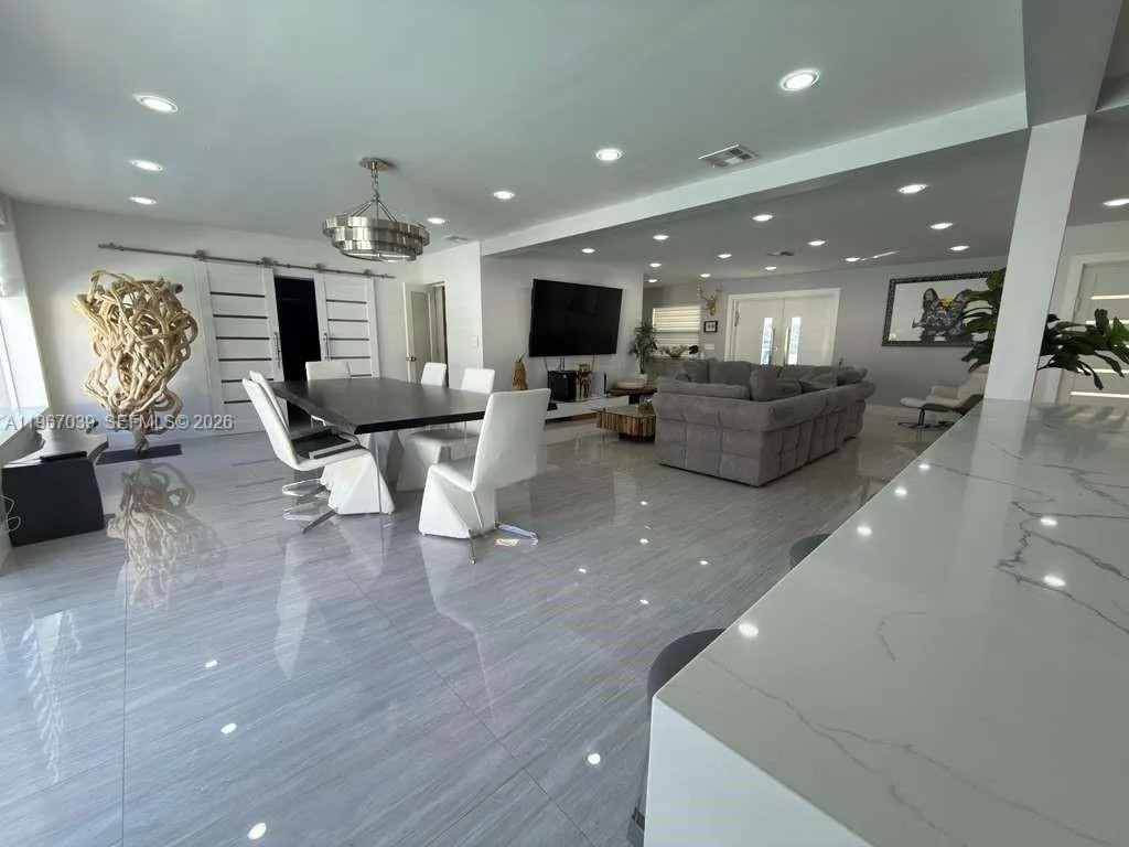 4801 W Park Rd, Hollywood, Florida 33021, Hollywood, Florida 33021, 3 Bedrooms Bedrooms, ,2 BathroomsBathrooms,Residential Lease,For Rent,4801 W Park Rd, Hollywood, Florida 33021,A11967039