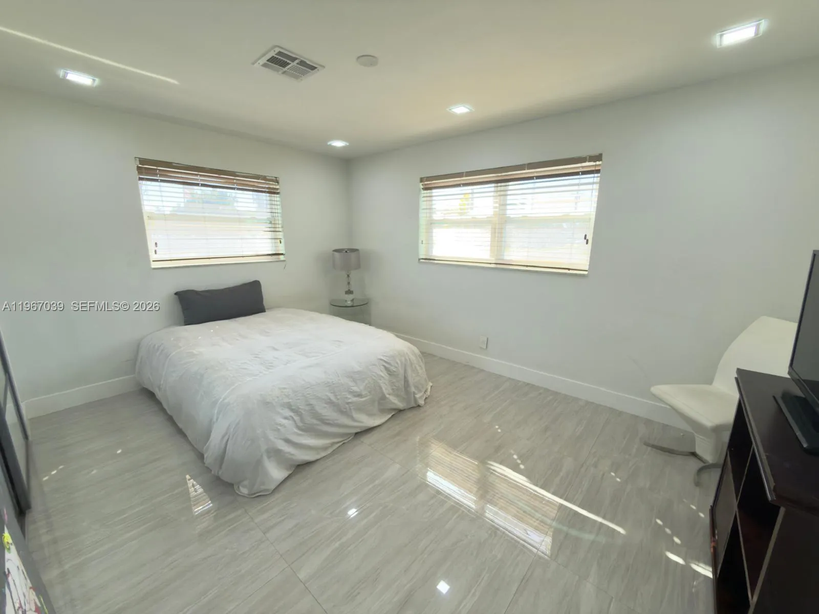 4801 W Park Rd, Hollywood, Florida 33021, Hollywood, Florida 33021, 3 Bedrooms Bedrooms, ,2 BathroomsBathrooms,Residential Lease,For Rent,4801 W Park Rd, Hollywood, Florida 33021,A11967039