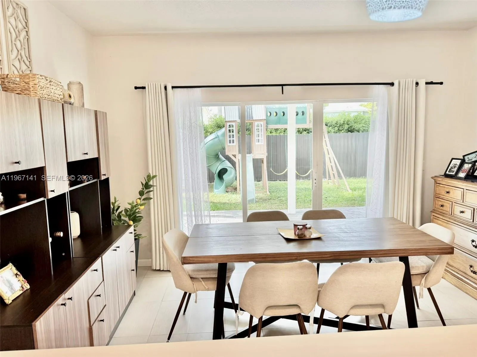 396 Ne 33rd Ter, Homestead, Florida 33033, Homestead, Florida 33033, 4 Bedrooms Bedrooms, ,2 BathroomsBathrooms,Residential,For Sale,396 Ne 33rd Ter, Homestead, Florida 33033,A11967141