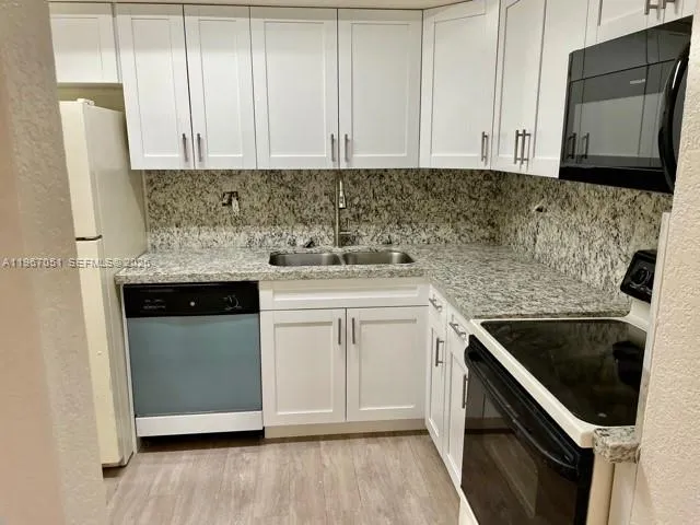 1754 Nw 55th Ave 102, Lauderhill, Florida 33313, Lauderhill, Florida 33313, 1 Bedroom Bedrooms, ,1 BathroomBathrooms,Residential,For Sale,1754 Nw 55th Ave 102, Lauderhill, Florida 33313,A11967051