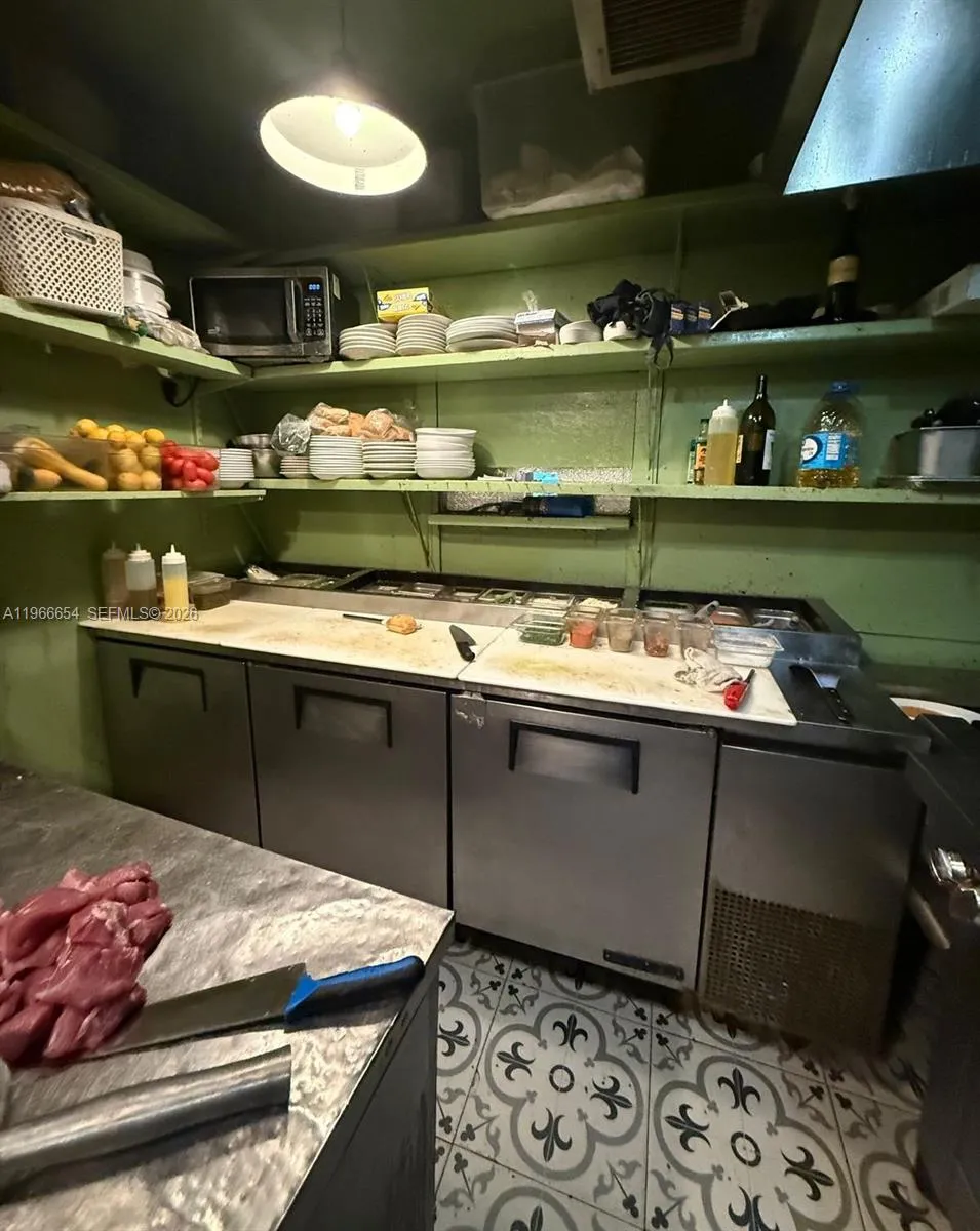 17010 W Dixie Hwy, North Miami Beach, Florida 3316, North Miami Beach, Florida 33160, ,Business Opportunity,For Sale,17010 W Dixie Hwy, North Miami Beach, Florida 3316,A11966654