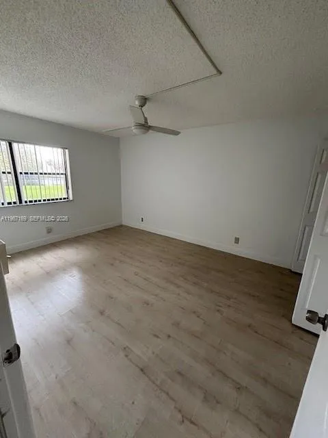 230 Lakeview Dr 107, Weston, Florida 33326, Weston, Florida 33326, 2 Bedrooms Bedrooms, ,2 BathroomsBathrooms,Residential Lease,For Rent,230 Lakeview Dr 107, Weston, Florida 33326,A11967169