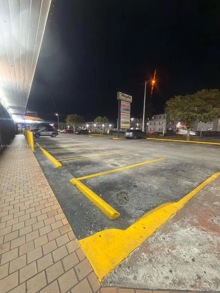 Beauty Salon Flagler St, Miami, Florida 33144, Miami, Florida 33144, ,Business Opportunity,For Sale,Beauty Salon Flagler St, Miami, Florida 33144,A11963527