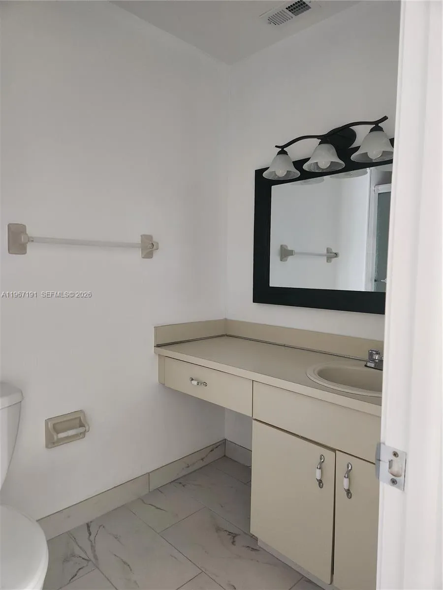 Miami, Florida 33172, 2 Bedrooms Bedrooms, ,2 BathroomsBathrooms,Residential Lease,For Rent,A11967191