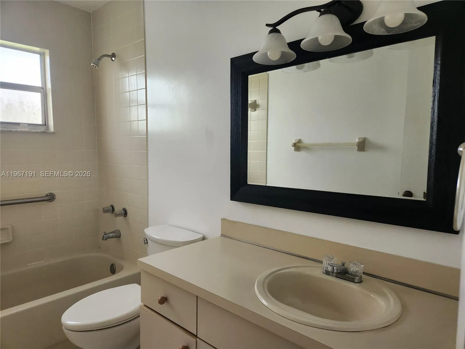 Miami, Florida 33172, 2 Bedrooms Bedrooms, ,2 BathroomsBathrooms,Residential Lease,For Rent,A11967191