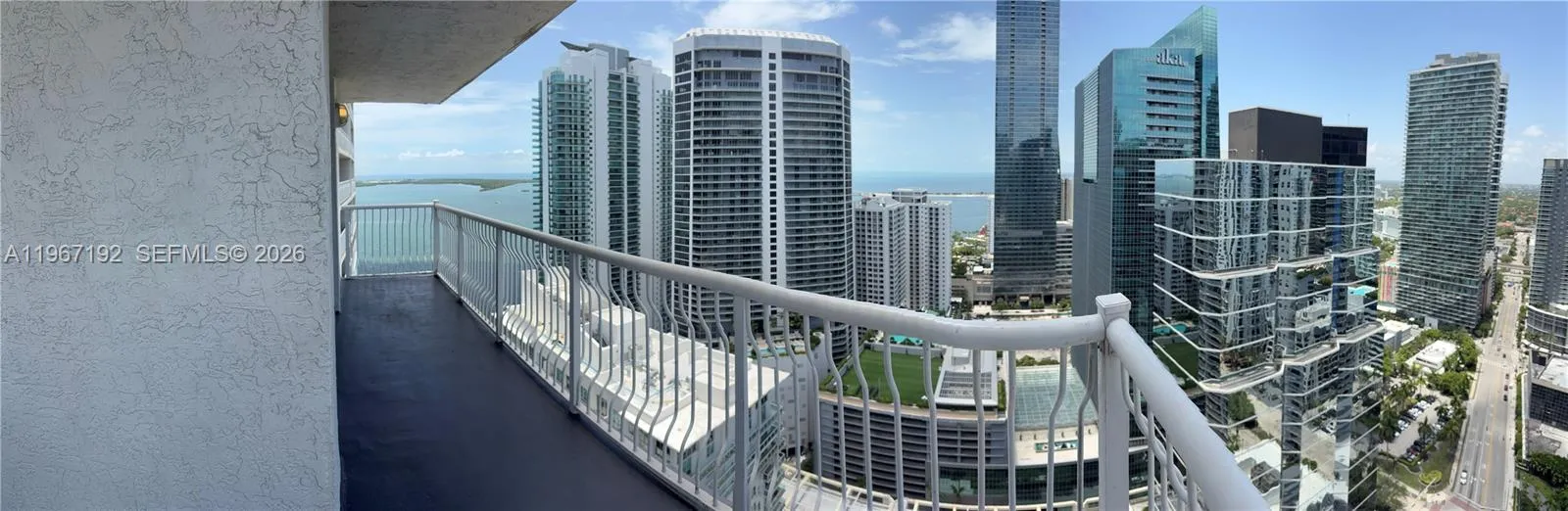 1200 Brickell Bay Dr 3923, Miami, Florida 33131, Miami, Florida 33131, 2 Bedrooms Bedrooms, ,2 BathroomsBathrooms,Residential,For Sale,1200 Brickell Bay Dr 3923, Miami, Florida 33131,A11967192