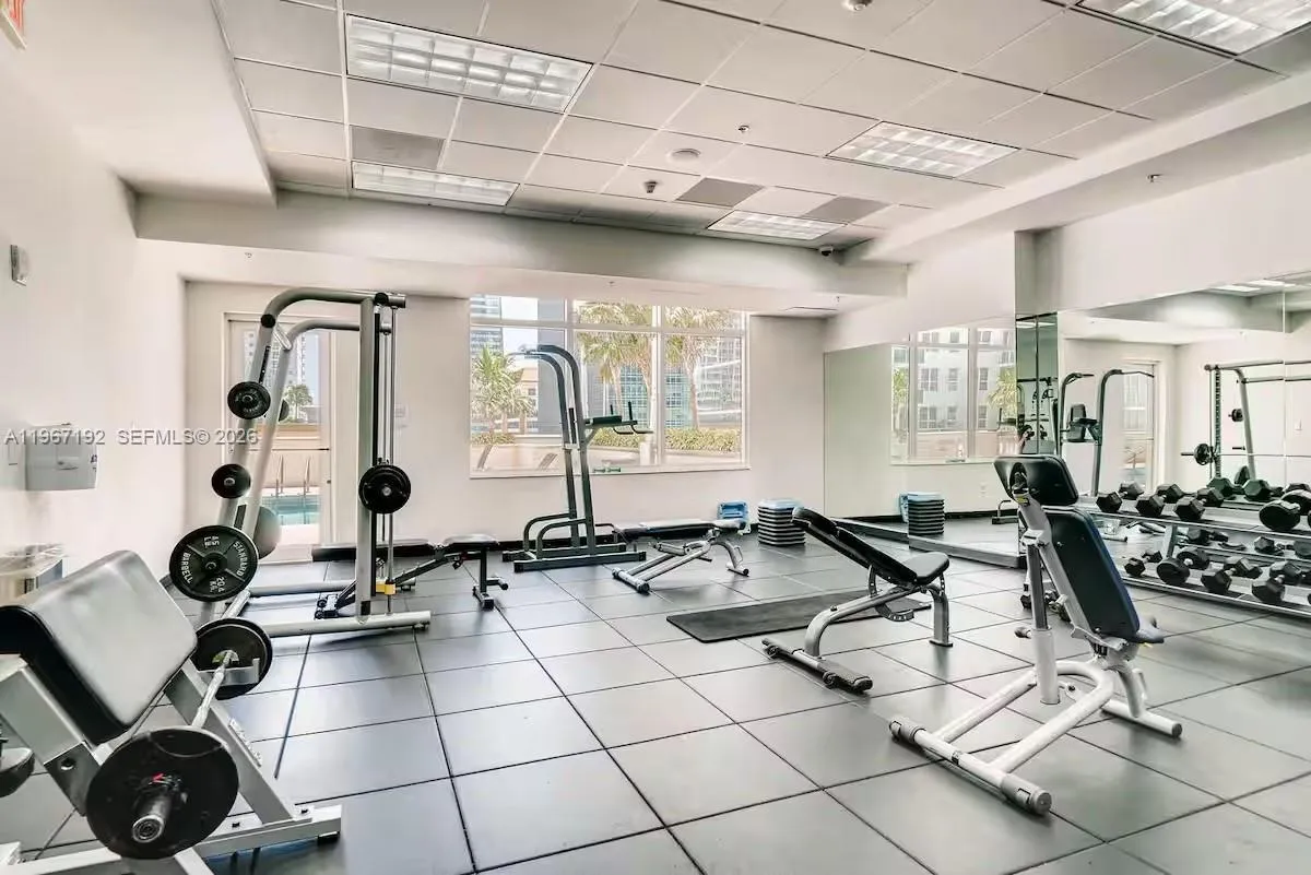 1200 Brickell Bay Dr 3923, Miami, Florida 33131, Miami, Florida 33131, 2 Bedrooms Bedrooms, ,2 BathroomsBathrooms,Residential,For Sale,1200 Brickell Bay Dr 3923, Miami, Florida 33131,A11967192