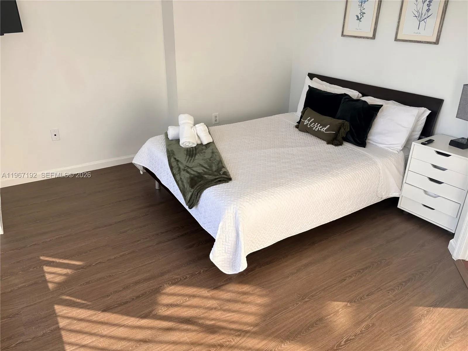 1200 Brickell Bay Dr 3923, Miami, Florida 33131, Miami, Florida 33131, 2 Bedrooms Bedrooms, ,2 BathroomsBathrooms,Residential,For Sale,1200 Brickell Bay Dr 3923, Miami, Florida 33131,A11967192