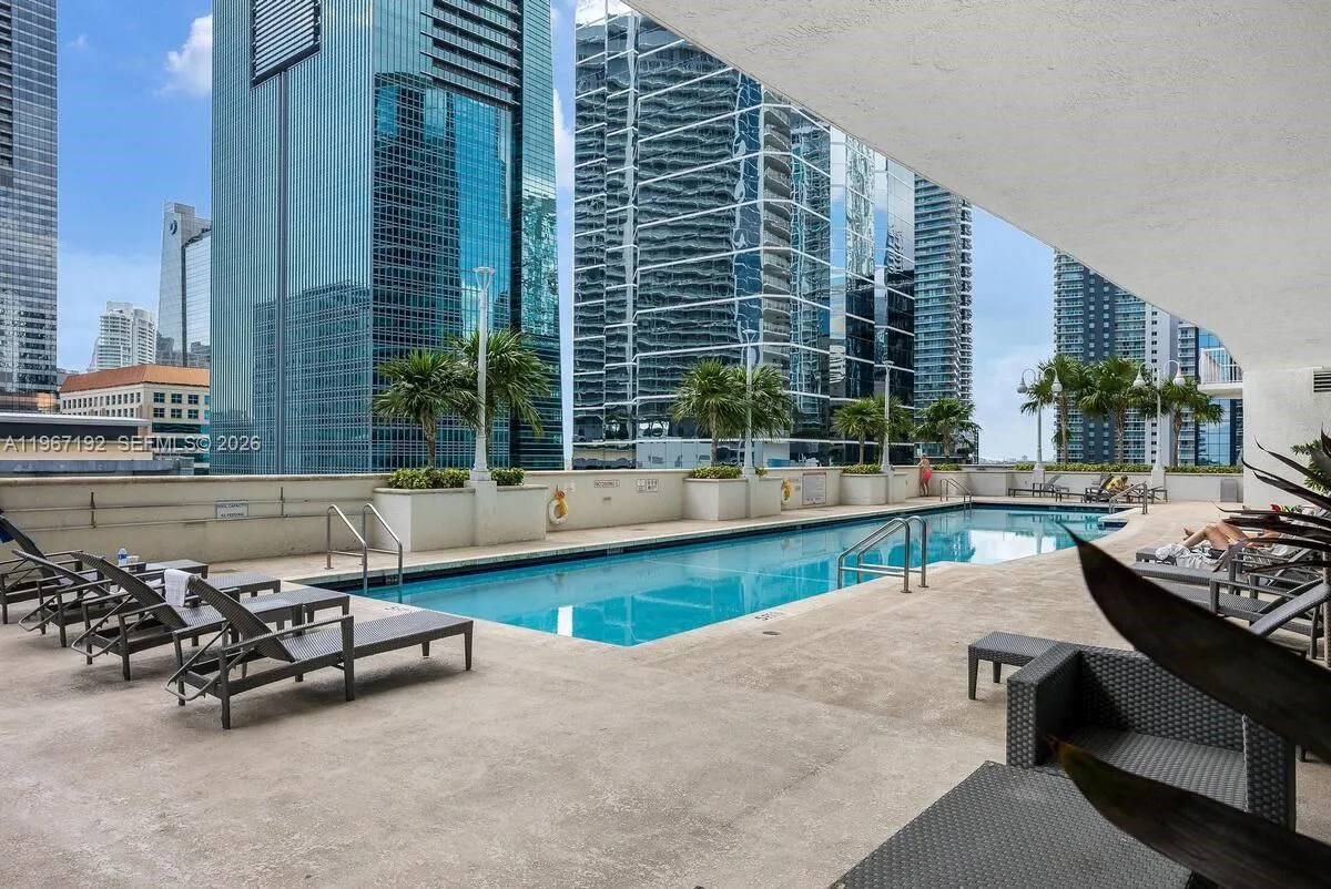 1200 Brickell Bay Dr 3923, Miami, Florida 33131, Miami, Florida 33131, 2 Bedrooms Bedrooms, ,2 BathroomsBathrooms,Residential,For Sale,1200 Brickell Bay Dr 3923, Miami, Florida 33131,A11967192