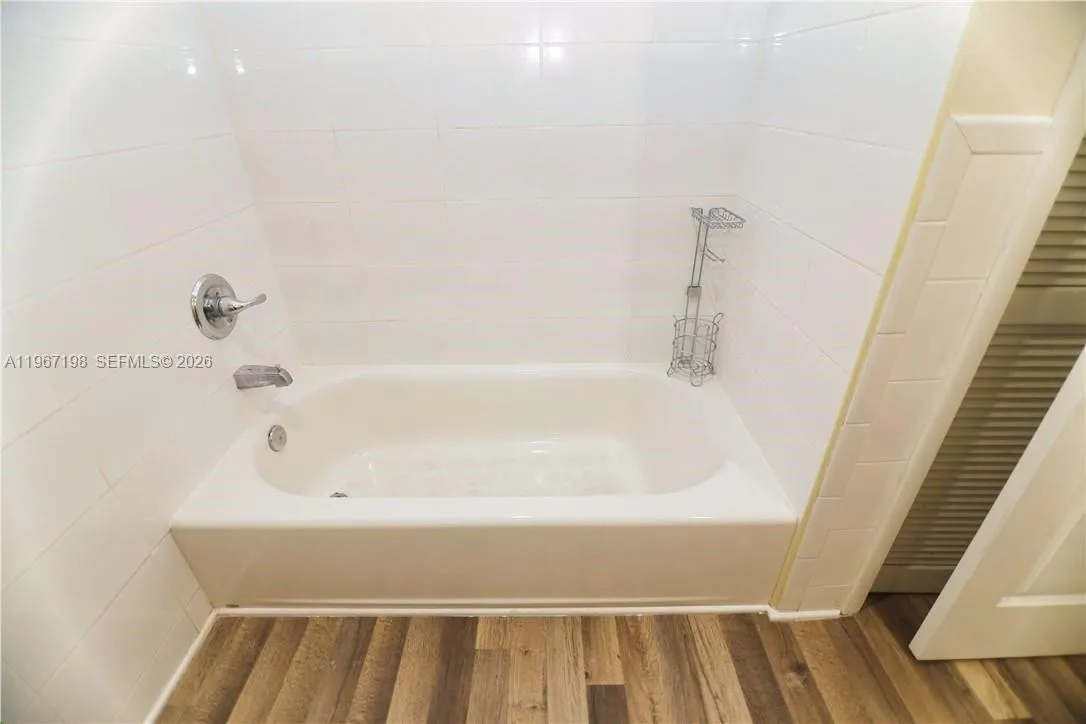 1654 Ne 151st St 1654, Miami, Florida 33162, Miami, Florida 33162, 2 Bedrooms Bedrooms, ,2 BathroomsBathrooms,Residential,For Sale,1654 Ne 151st St 1654, Miami, Florida 33162,A11967198