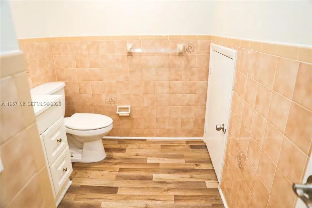 1654 Ne 151st St 1654, Miami, Florida 33162, Miami, Florida 33162, 2 Bedrooms Bedrooms, ,2 BathroomsBathrooms,Residential,For Sale,1654 Ne 151st St 1654, Miami, Florida 33162,A11967198