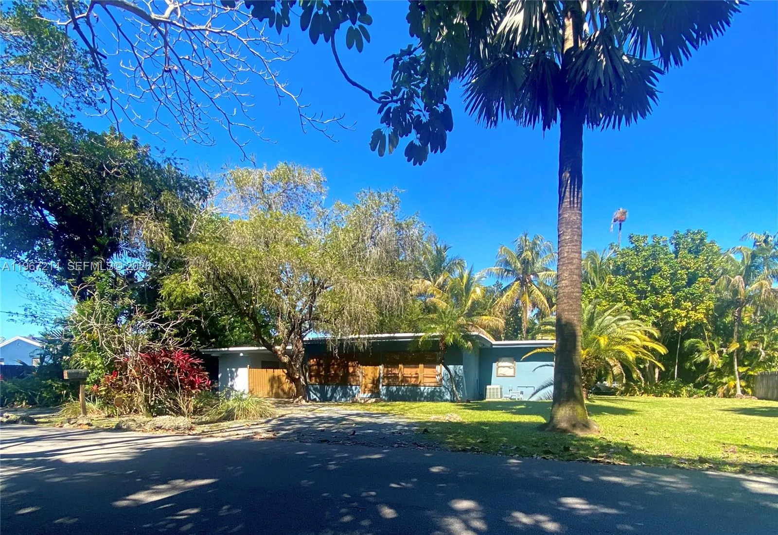 5975 Sw 60th St, South Miami, Florida 33143, South Miami, Florida 33143, 3 Bedrooms Bedrooms, ,2 BathroomsBathrooms,Residential,For Sale,5975 Sw 60th St, South Miami, Florida 33143,A11967214