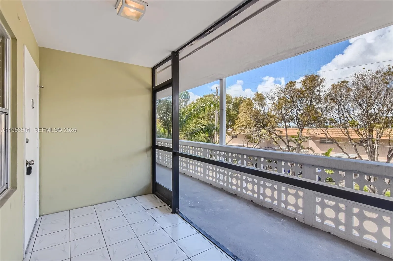 1425 Arthur St 304a, Hollywood, Florida 33020, Hollywood, Florida 33020, 1 Bedroom Bedrooms, ,1 BathroomBathrooms,Residential Lease,For Rent,1425 Arthur St 304a, Hollywood, Florida 33020,A11953901