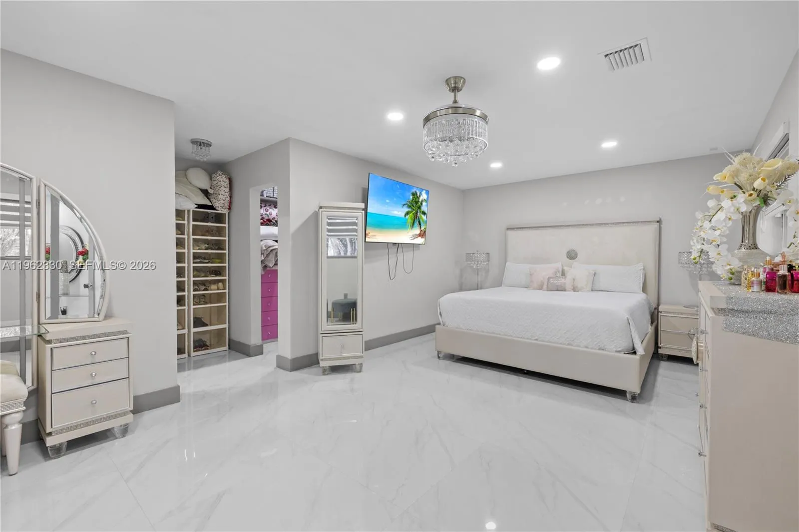 33300 Sw 212th Ave, Homestead, Florida 33034, Homestead, Florida 33034, 7 Bedrooms Bedrooms, ,5 BathroomsBathrooms,Residential,For Sale,33300 Sw 212th Ave, Homestead, Florida 33034,A11962330