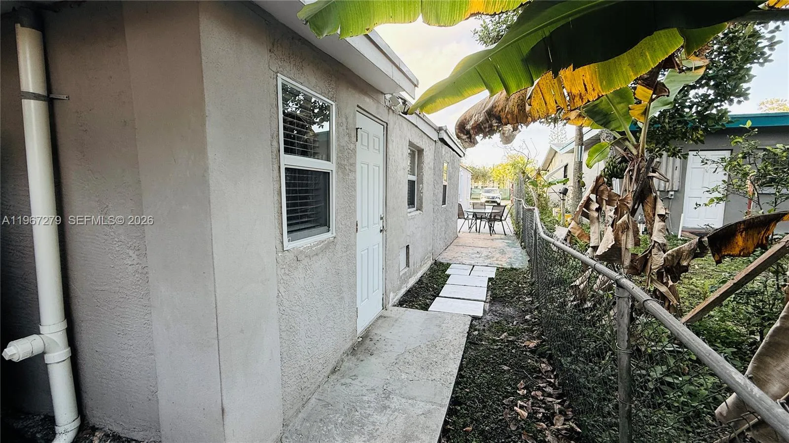 2318 Washington St, Hollywood, Florida 33020, Hollywood, Florida 33020, 4 Bedrooms Bedrooms, ,2 BathroomsBathrooms,Residential Lease,For Rent,2318 Washington St, Hollywood, Florida 33020,A11967279