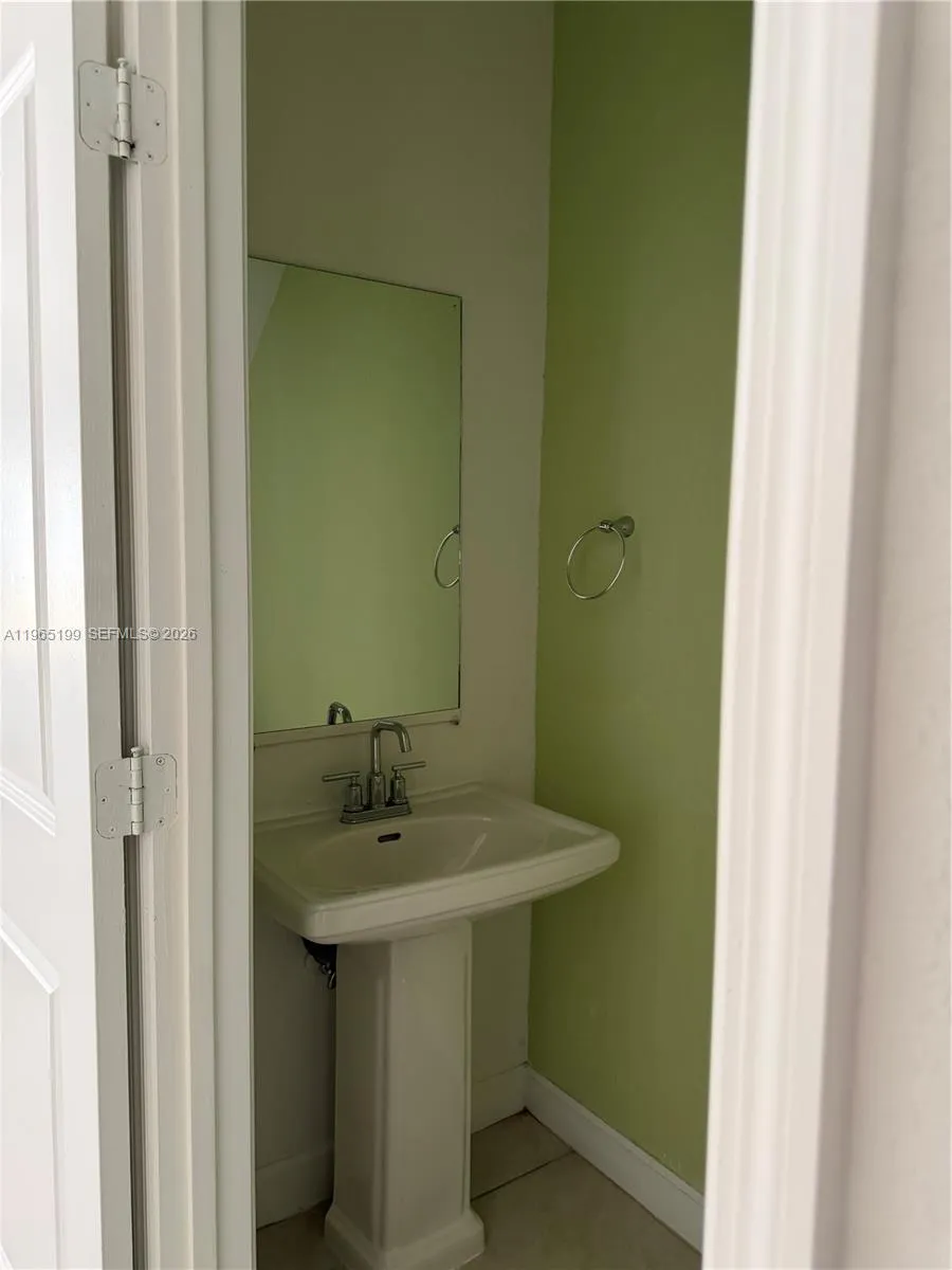 1137 Sw 6th Ct, Florida City, Florida 33034, Florida City, Florida 33034, 3 Bedrooms Bedrooms, ,2 BathroomsBathrooms,Residential,For Sale,1137 Sw 6th Ct, Florida City, Florida 33034,A11965199